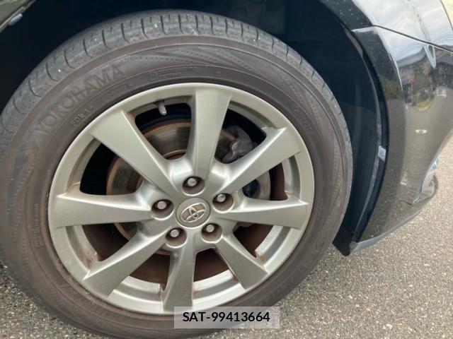 Toyota AVENSIS WAGON 2014-01 8827943-9
