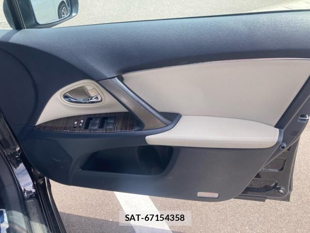 Toyota AVENSIS WAGON 2014-01 8827945-14
