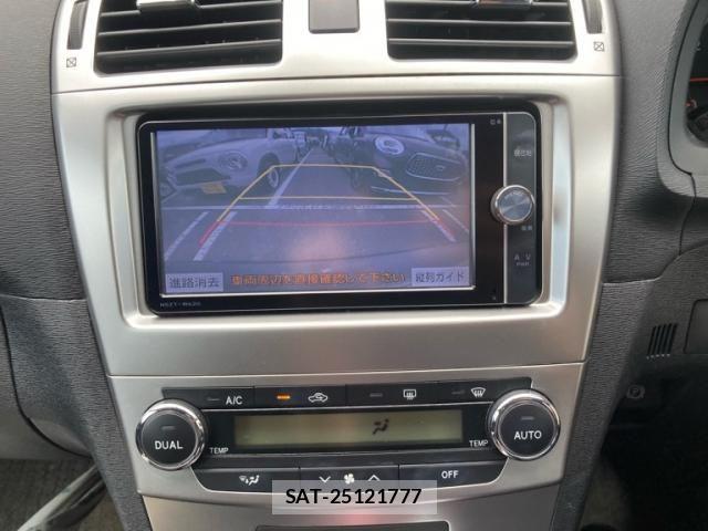 Toyota AVENSIS WAGON 2014-02 8848306-12