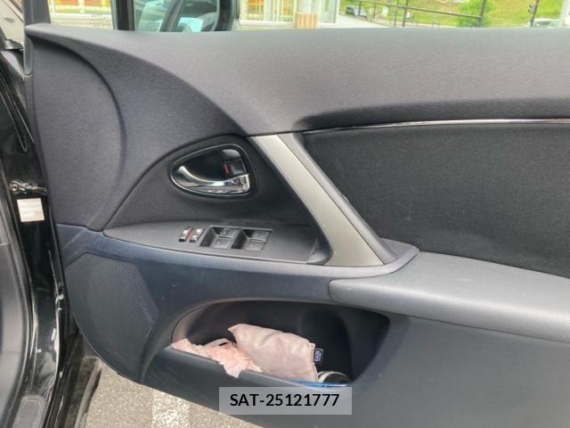 Toyota AVENSIS WAGON 2014-02 8848306-4