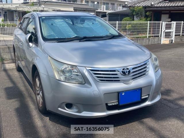 Toyota AVENSIS WAGON 2011-11 8870474-1