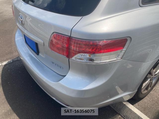 Toyota AVENSIS WAGON 2011-11 8870474-3