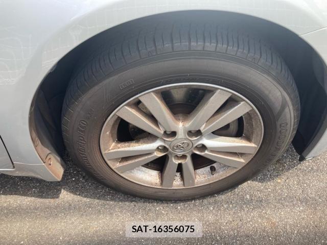 Toyota AVENSIS WAGON 2011-11 8870474-6