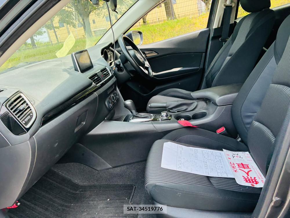 Mazda AXELA 2015-08 8009573-10