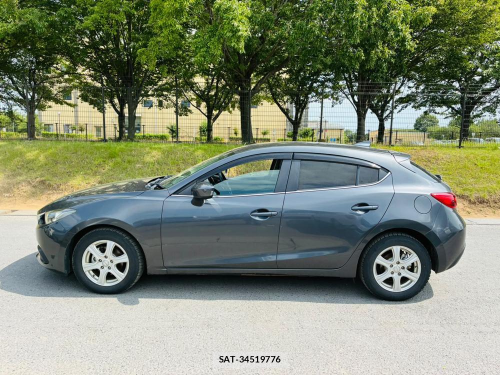 Mazda AXELA 2015-08 8009573-1