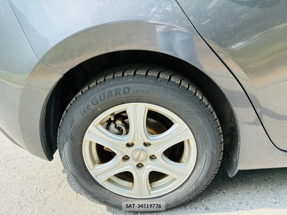 Mazda AXELA 2015-08 8009573-26