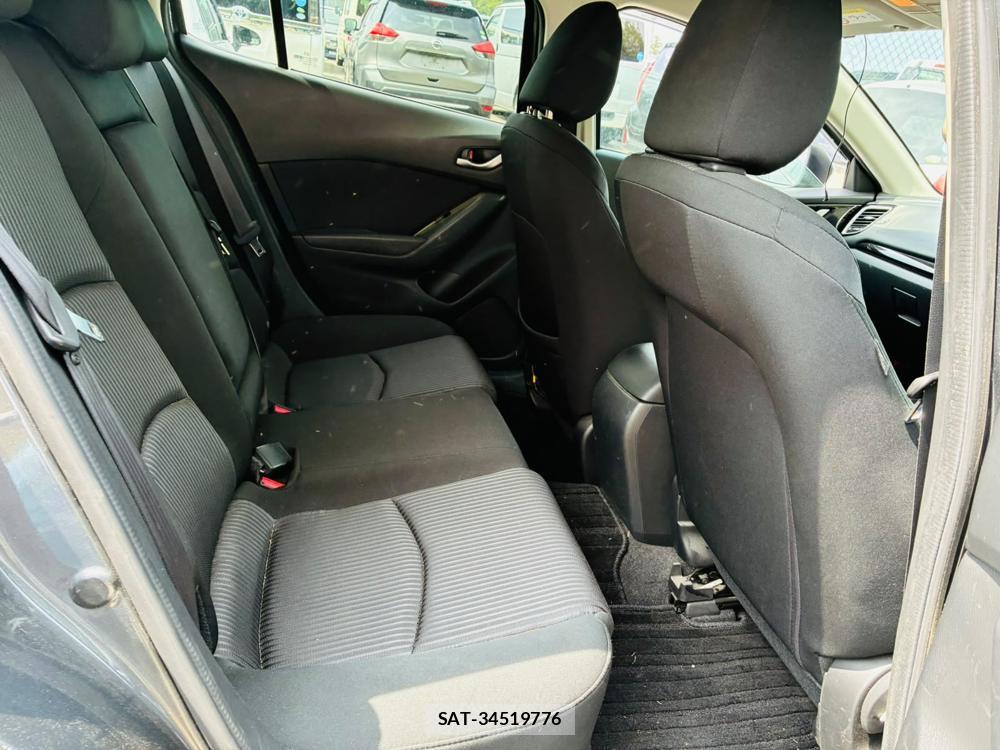 Mazda AXELA 2015-08 8009573-8