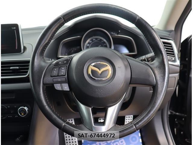 Mazda AXELA 2014-03 8878796-12