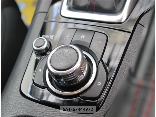 Mazda AXELA 2014-03 8878796-15
