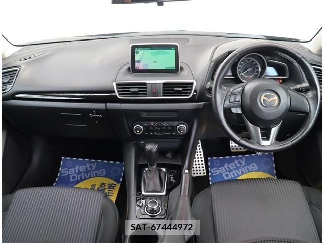 Mazda AXELA 2014-03 8878796-1