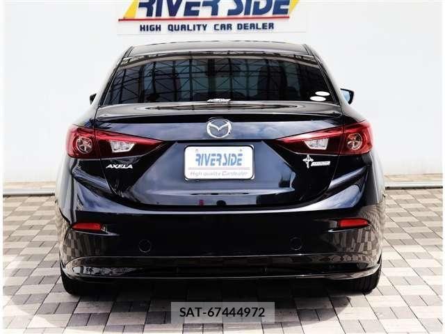 Mazda AXELA 2014-03 8878796-25