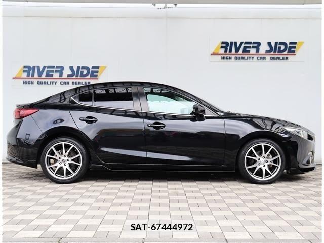 Mazda AXELA 2014-03 8878796-3