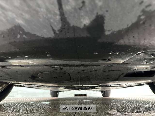 Mazda AXELA HYBRID 2013-12 2028745-9
