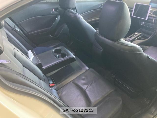 Mazda AXELA HYBRID 2017-06 6641283-14