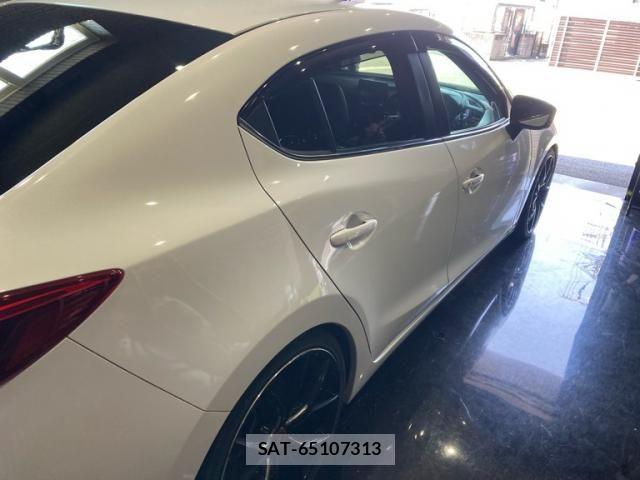Mazda AXELA HYBRID 2017-06 6641283-4
