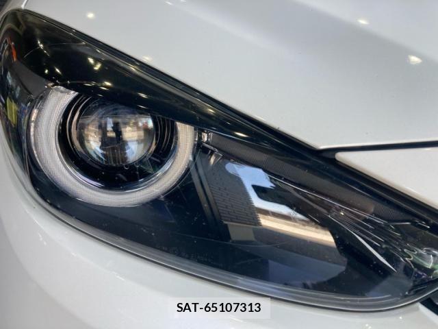 Mazda AXELA HYBRID 2017-06 6641283-6
