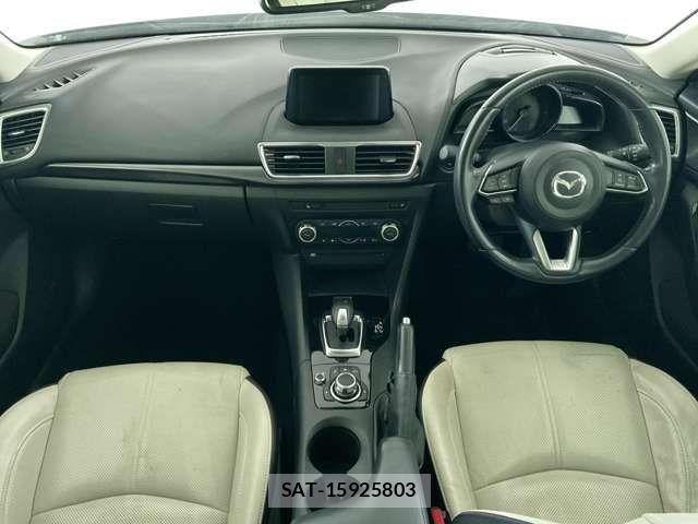 Mazda AXELA HYBRID 2017-09 6989703-11