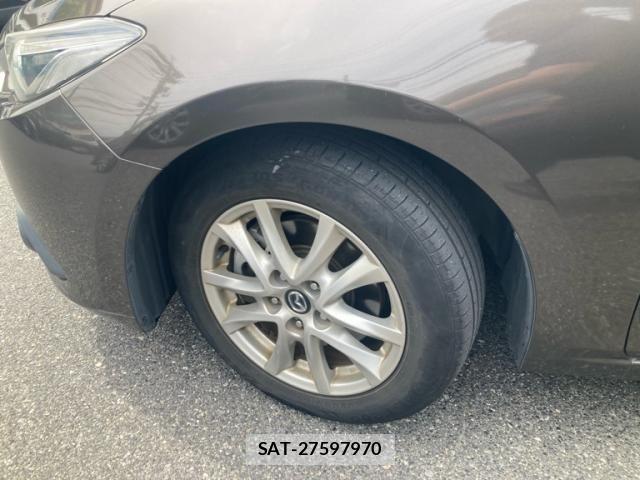 Mazda AXELA HYBRID 2013-11 7356940-5