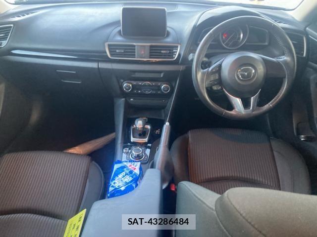 Mazda AXELA HYBRID 2014-03 7499633-12