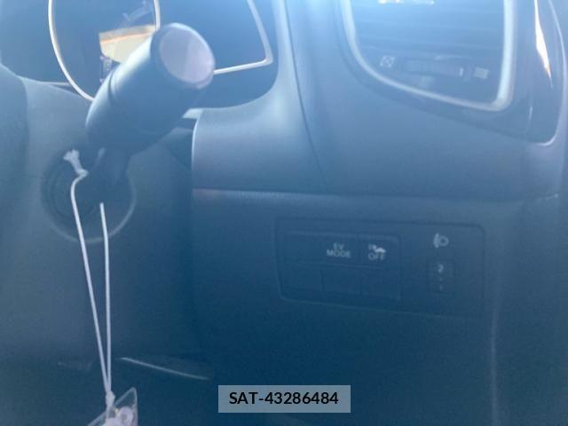Mazda AXELA HYBRID 2014-03 7499633-15