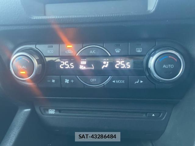 Mazda AXELA HYBRID 2014-03 7499633-19