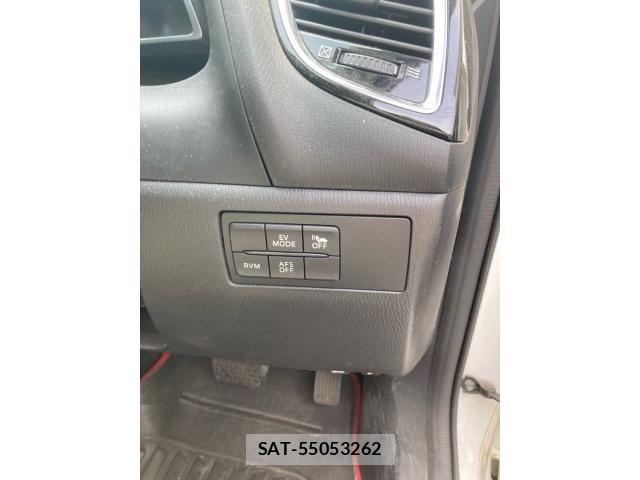 Mazda AXELA HYBRID 2014-01 7561854-16