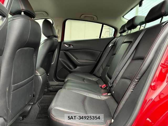Mazda AXELA HYBRID 2013-12 7960606-12
