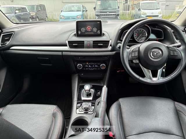 Mazda AXELA HYBRID 2013-12 7960606-4