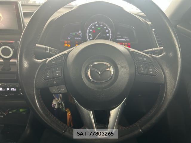 Mazda AXELA HYBRID 2013-12 8034515-12