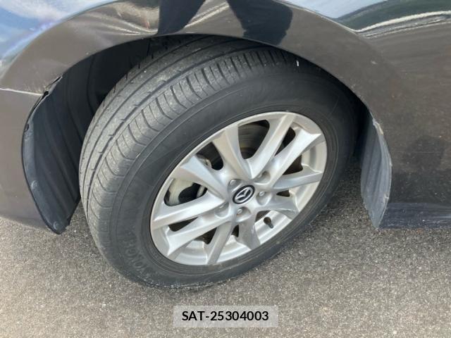 Mazda AXELA HYBRID 2017-01 8228985-4