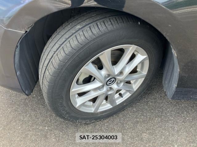 Mazda AXELA HYBRID 2017-01 8228985-5