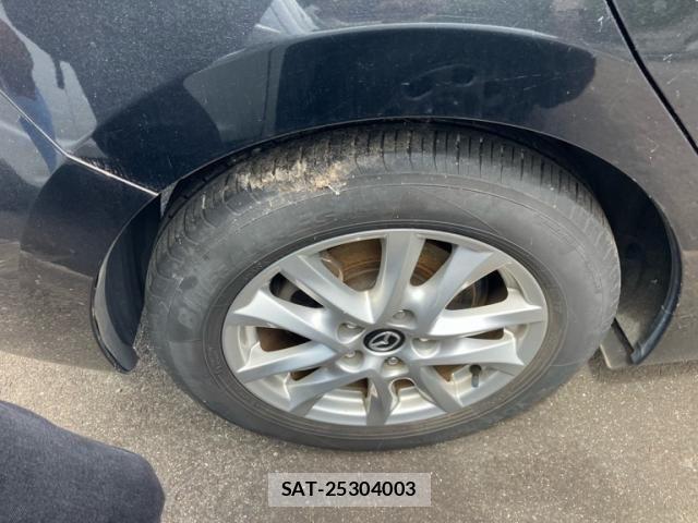 Mazda AXELA HYBRID 2017-01 8228985-7