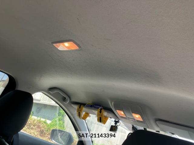 Mazda AXELA HYBRID 2014-07 8334986-12