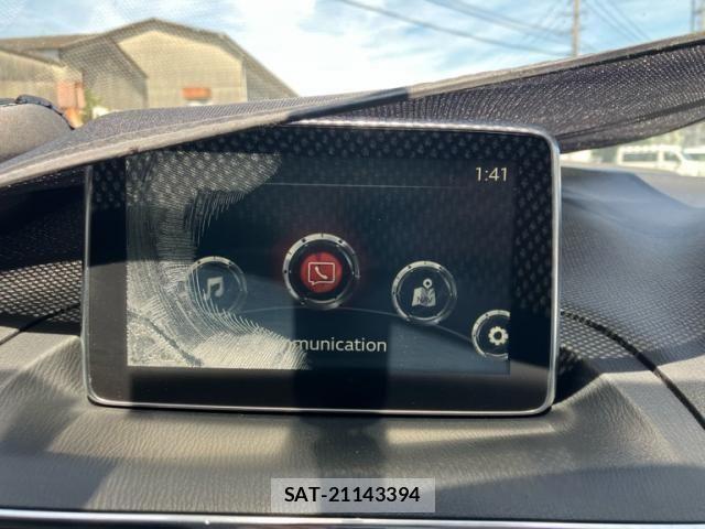 Mazda AXELA HYBRID 2014-07 8334986-15