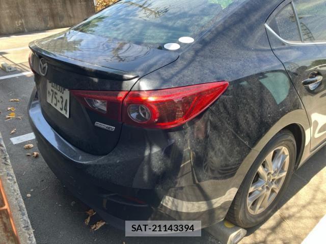 Mazda AXELA HYBRID 2014-07 8334986-4