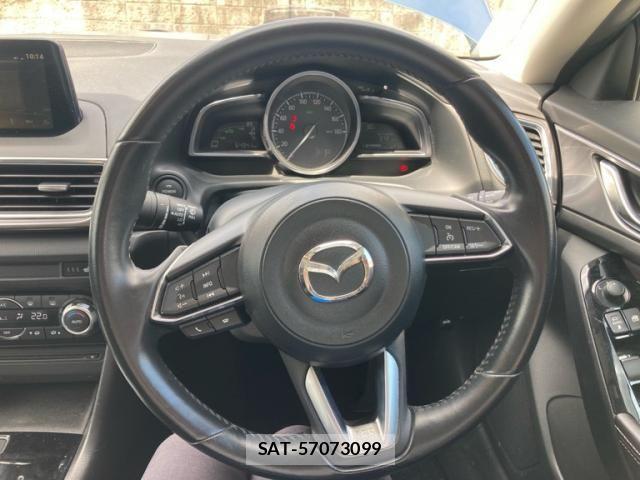 Mazda AXELA HYBRID 2016-07 8334984-12