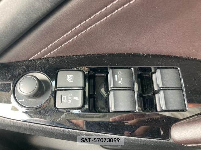 Mazda AXELA HYBRID 2016-07 8334984-14