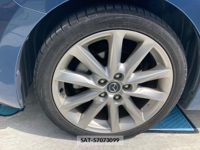 Mazda AXELA HYBRID 2016-07 8334984-4