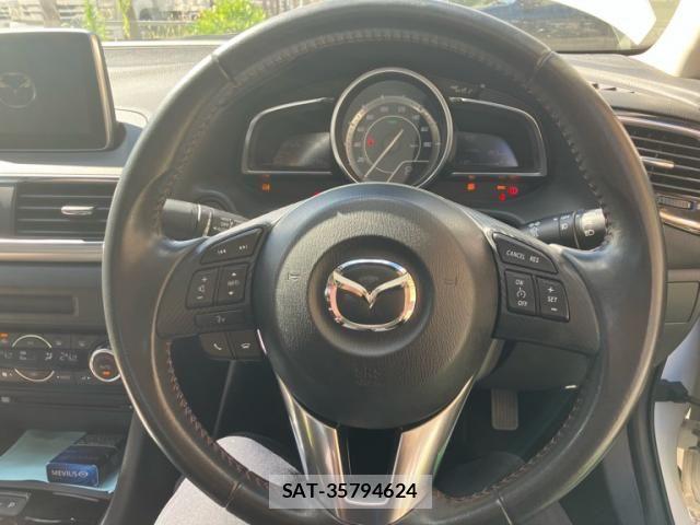 Mazda AXELA HYBRID 2014-03 8364876-18
