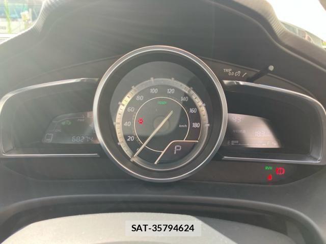 Mazda AXELA HYBRID 2014-03 8364876-19
