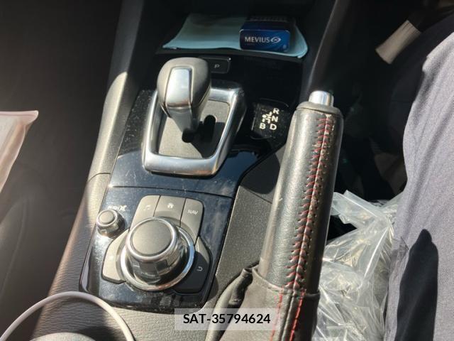 Mazda AXELA HYBRID 2014-03 8364876-22