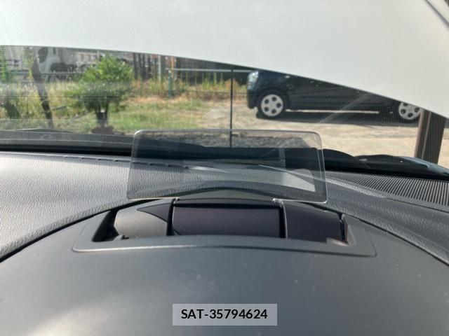 Mazda AXELA HYBRID 2014-03 8364876-26
