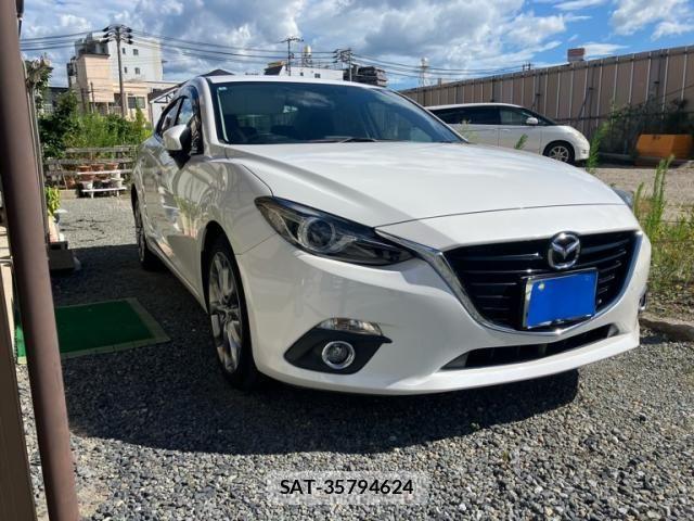 Mazda AXELA HYBRID 2014-03 8364876-2