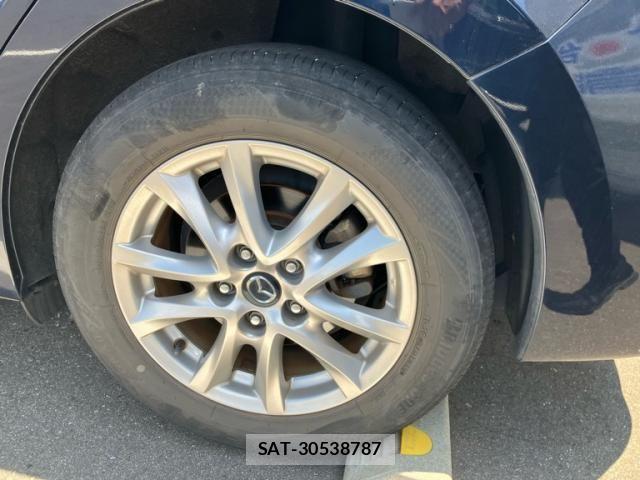 Mazda AXELA HYBRID 2013-12 8523681-9