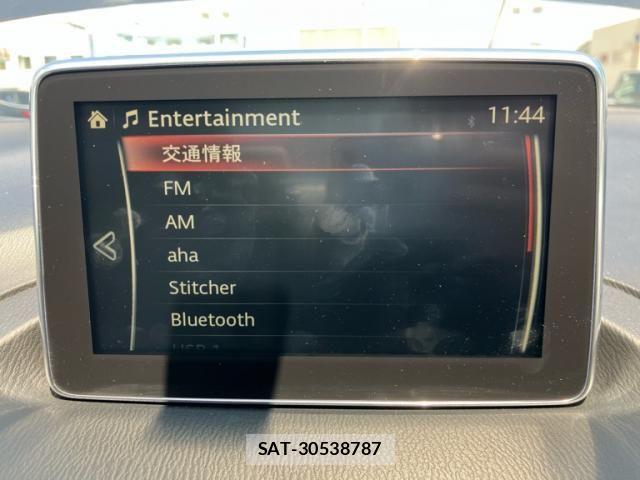 Mazda AXELA HYBRID 2013-12 8523681-23