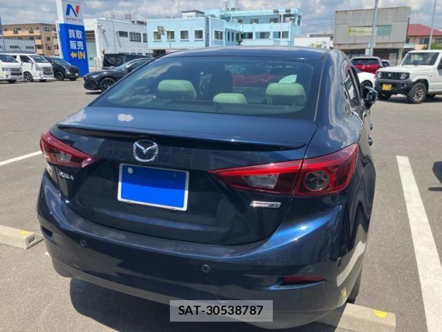 Mazda AXELA HYBRID 2013-12 8523681-3