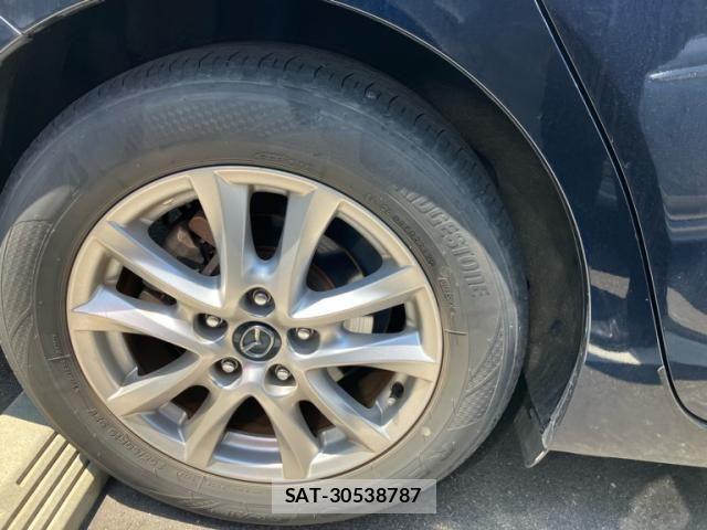 Mazda AXELA HYBRID 2013-12 8523681-6