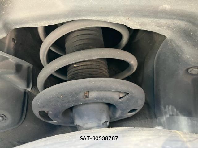 Mazda AXELA HYBRID 2013-12 8523681-7