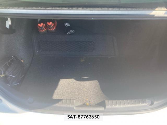 Mazda AXELA HYBRID 2015-12 8658126-8