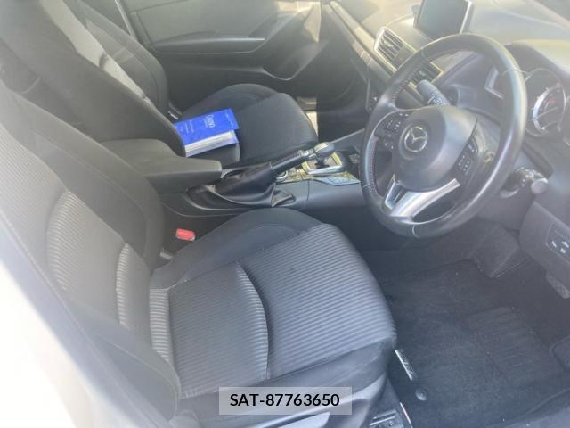 Mazda AXELA HYBRID 2015-12 8658126-10